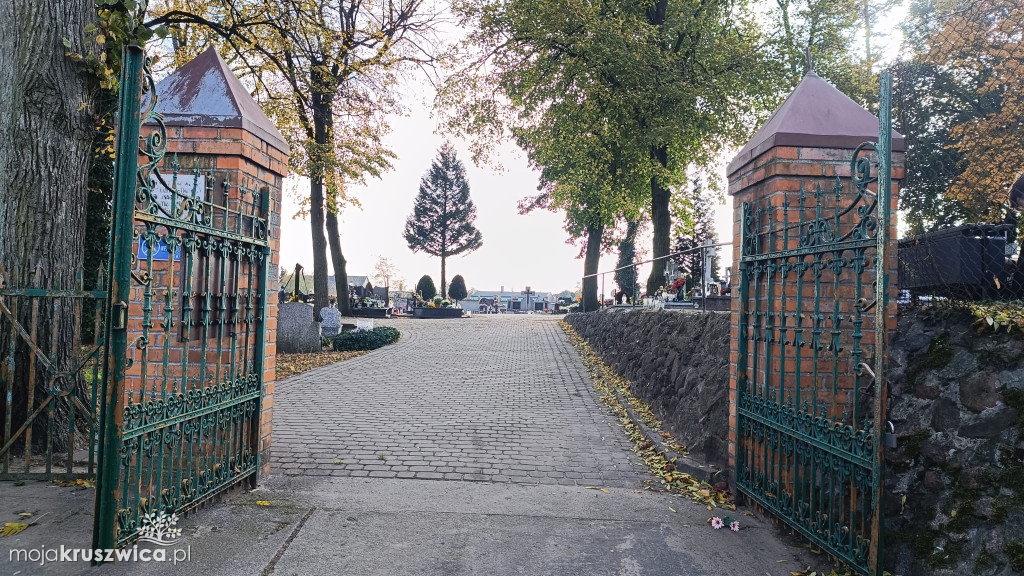 Uroczystości Wszystkich Świętych w Chełmcach i słowa prymasa [ZDJĘCIA]