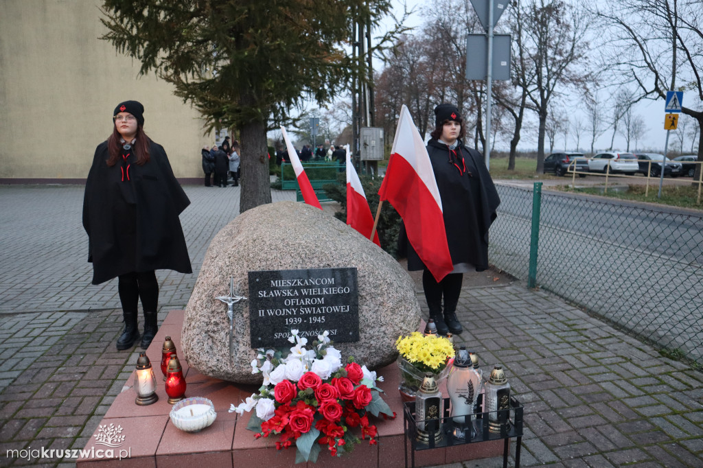 Tradycyjnie, jak co roku patriotycznie w Sławsku Wielkim! [ZDJĘCIA]