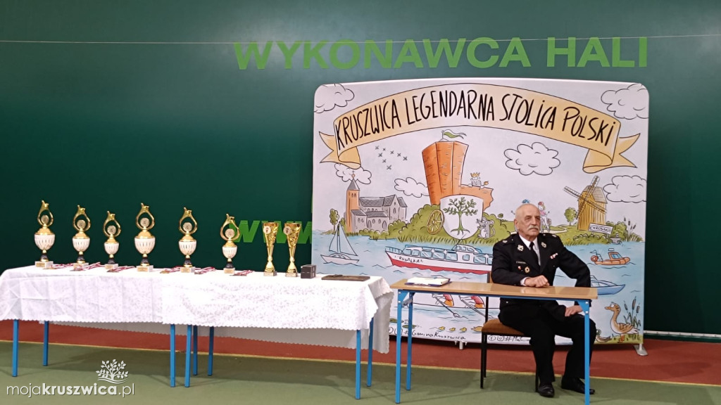 Wola Wapowska: Trwają I Powiatowe Halowe Zawody Sportowo-Pożarnicze