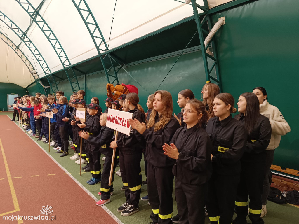 Wola Wapowska: Trwają I Powiatowe Halowe Zawody Sportowo-Pożarnicze