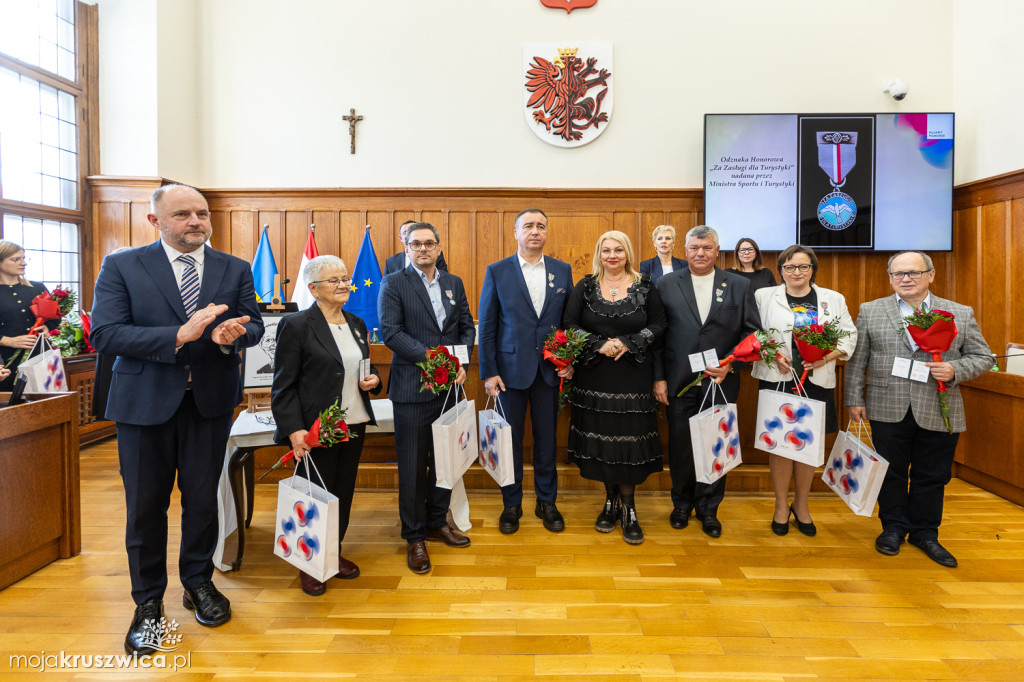 Historycy z UMK laureatami Nagrody Marszałka Województwa Kujawsko-Pomorskiego