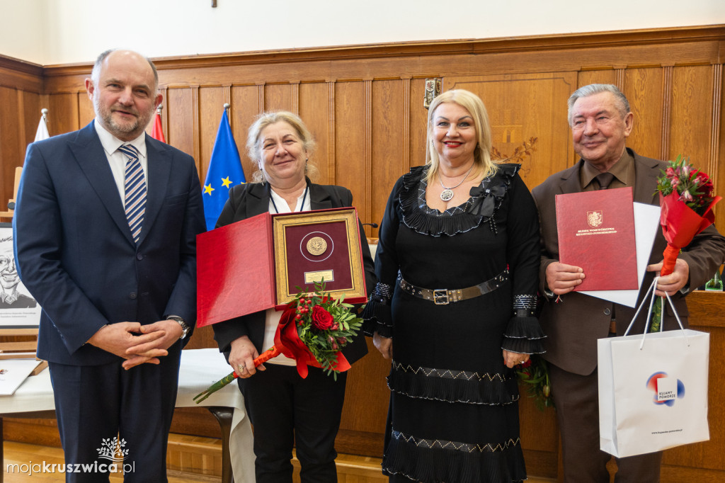 Historycy z UMK laureatami Nagrody Marszałka Województwa Kujawsko-Pomorskiego