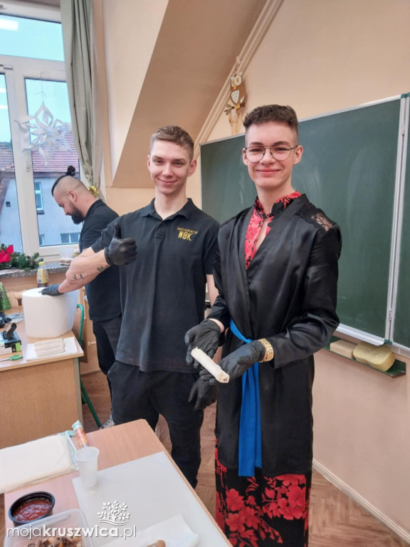 Wola Wapowska. WOK Kruszwica i azjatycki projekt