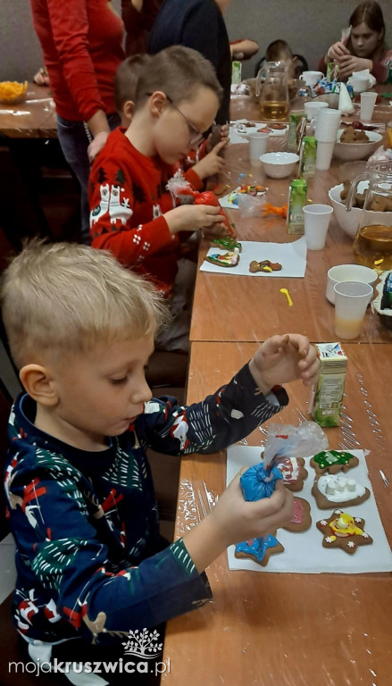 W Sukowach odbyły się warsztaty piernikowe! Zobaczcie, co przygotowała sołtys i KG