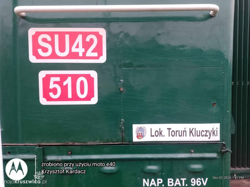 Pociąg „Renifer” z oferty Śnieżynka 2024 dotarł do Kruszwicy