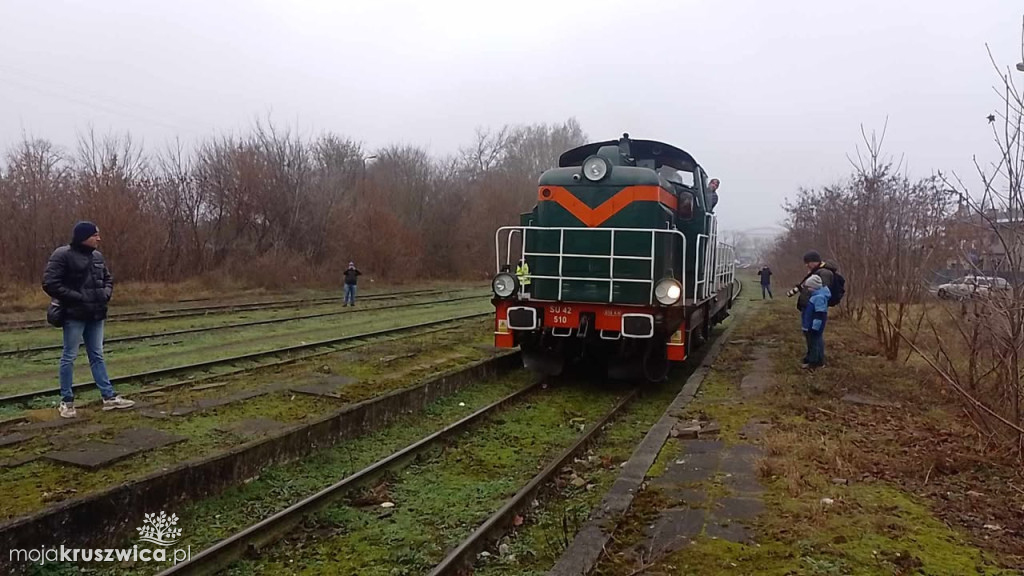Pociąg „Renifer” z oferty Śnieżynka 2024 dotarł do Kruszwicy
