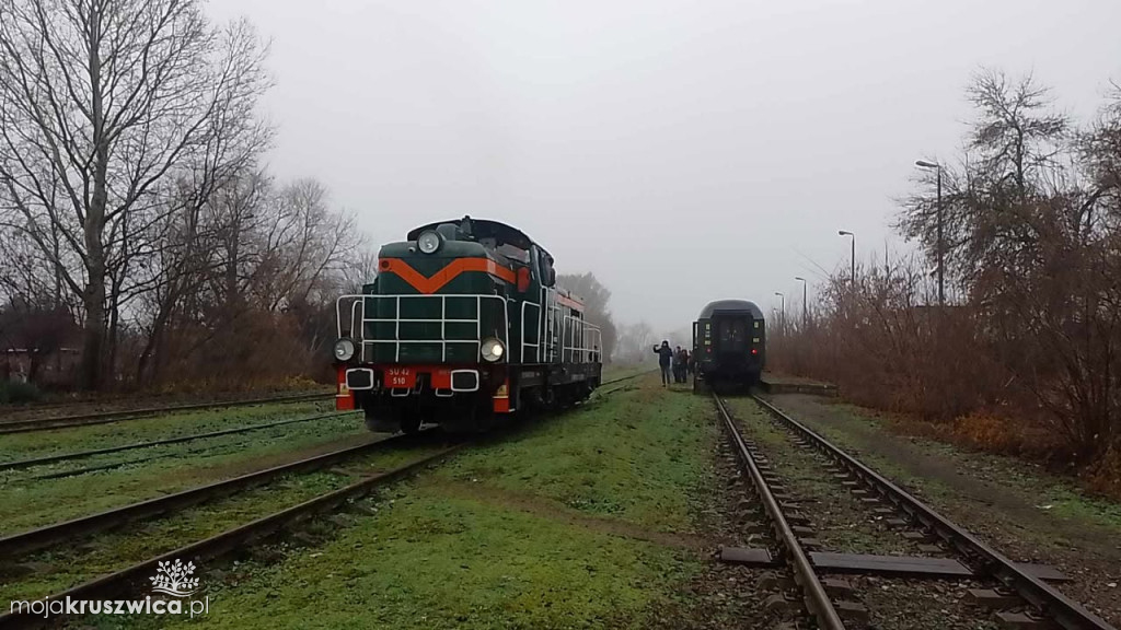 Pociąg „Renifer” z oferty Śnieżynka 2024 dotarł do Kruszwicy