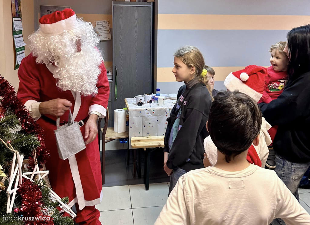Świąteczne spotkanie w Grodztwie. Mieszkańców odwiedził Mikołaj