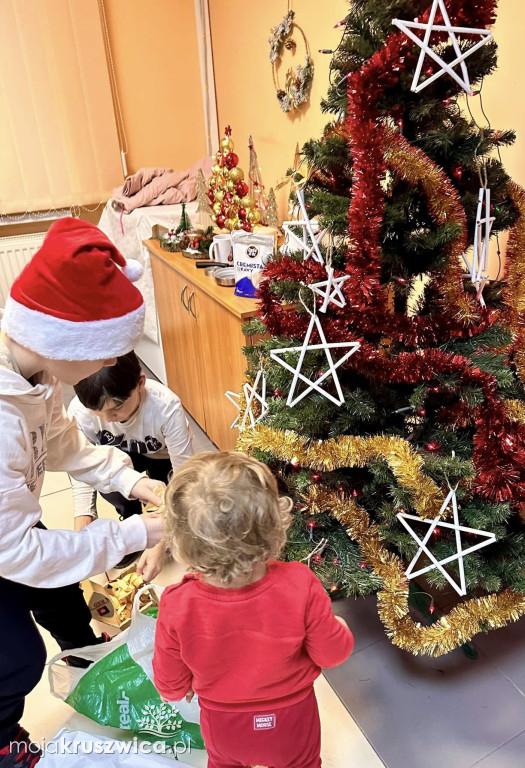 Świąteczne spotkanie w Grodztwie. Mieszkańców odwiedził Mikołaj