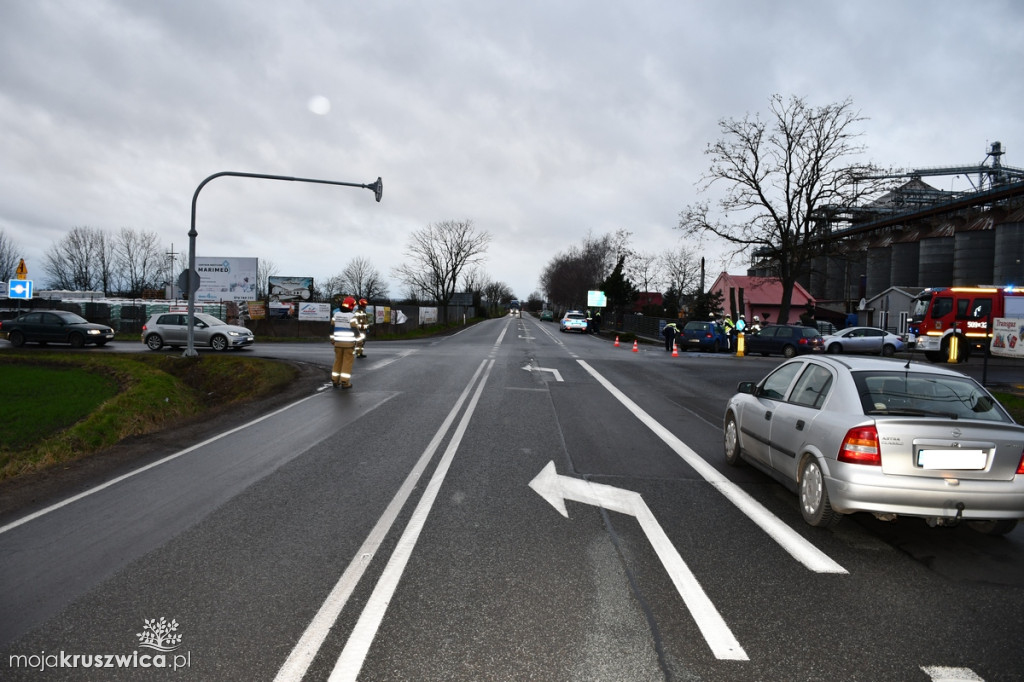 REGION: Groźne zderzenie trzech aut. Są poszkodowani