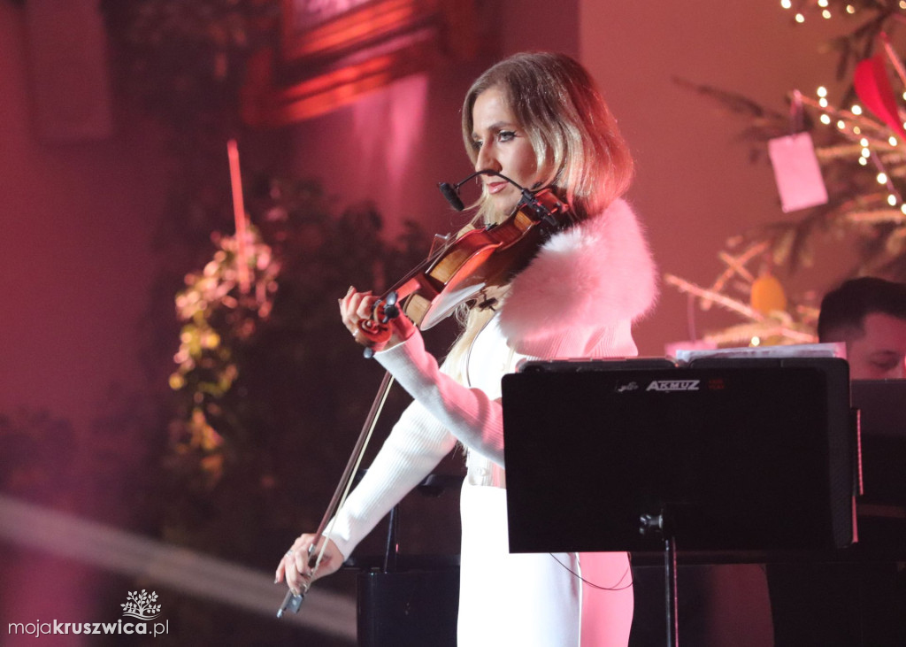 Koncert Justyny Steczkowskiej w Janikowie