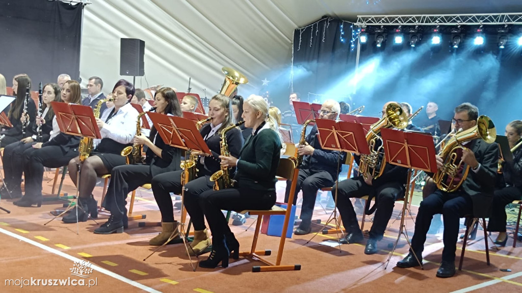 Szkolny Koncert Kolęd w Racicach za nami [FOTO]