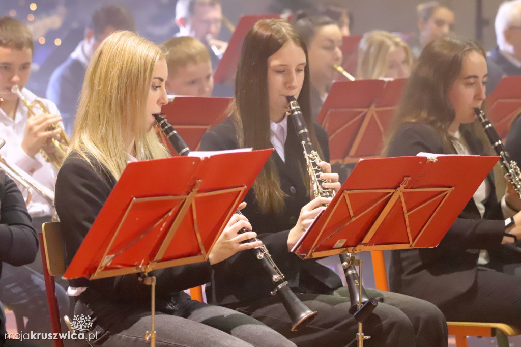 Szkolny Koncert Kolęd w Racicach za nami [FOTO]