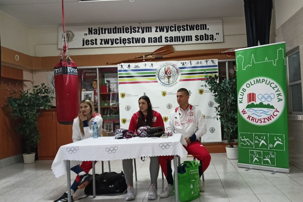 Pięściarki w Młodzieżowym Ośrodku Wychowawczym w Kruszwicy