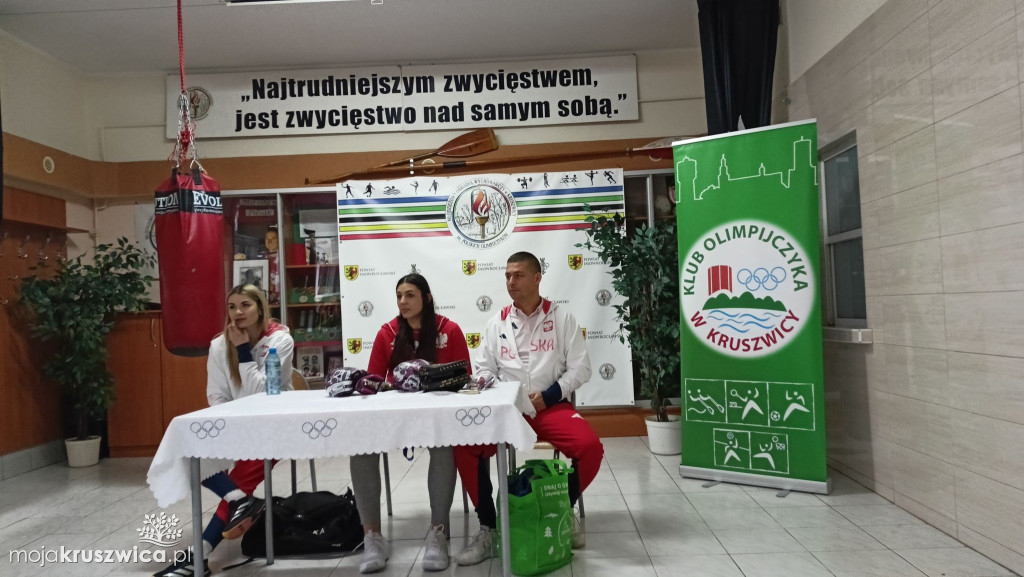 Pięściarki w Młodzieżowym Ośrodku Wychowawczym w Kruszwicy