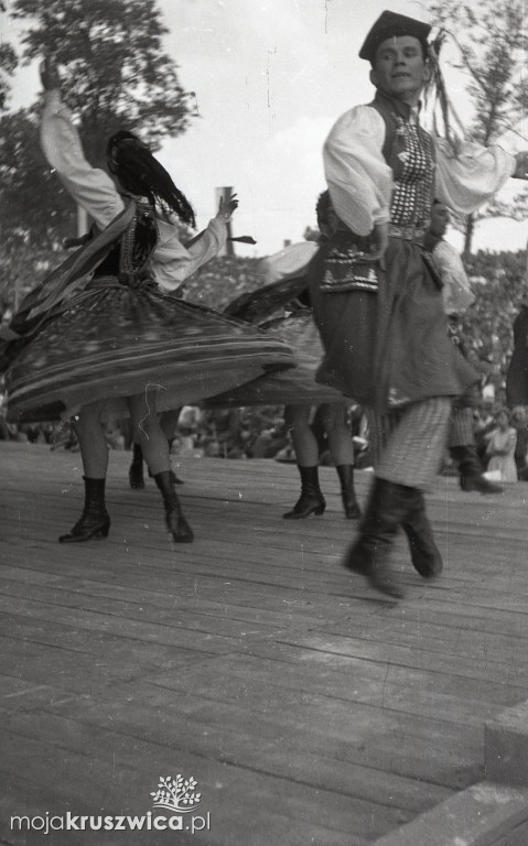 Tych zdjęć nie widziałeś! Kruszwica w latach 60. XX wieku [FOTO]