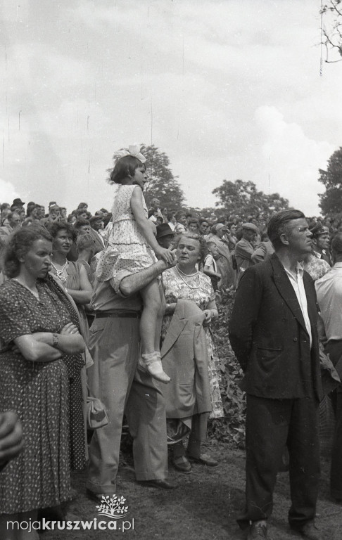 Tych zdjęć nie widziałeś! Kruszwica w latach 60. XX wieku [FOTO]