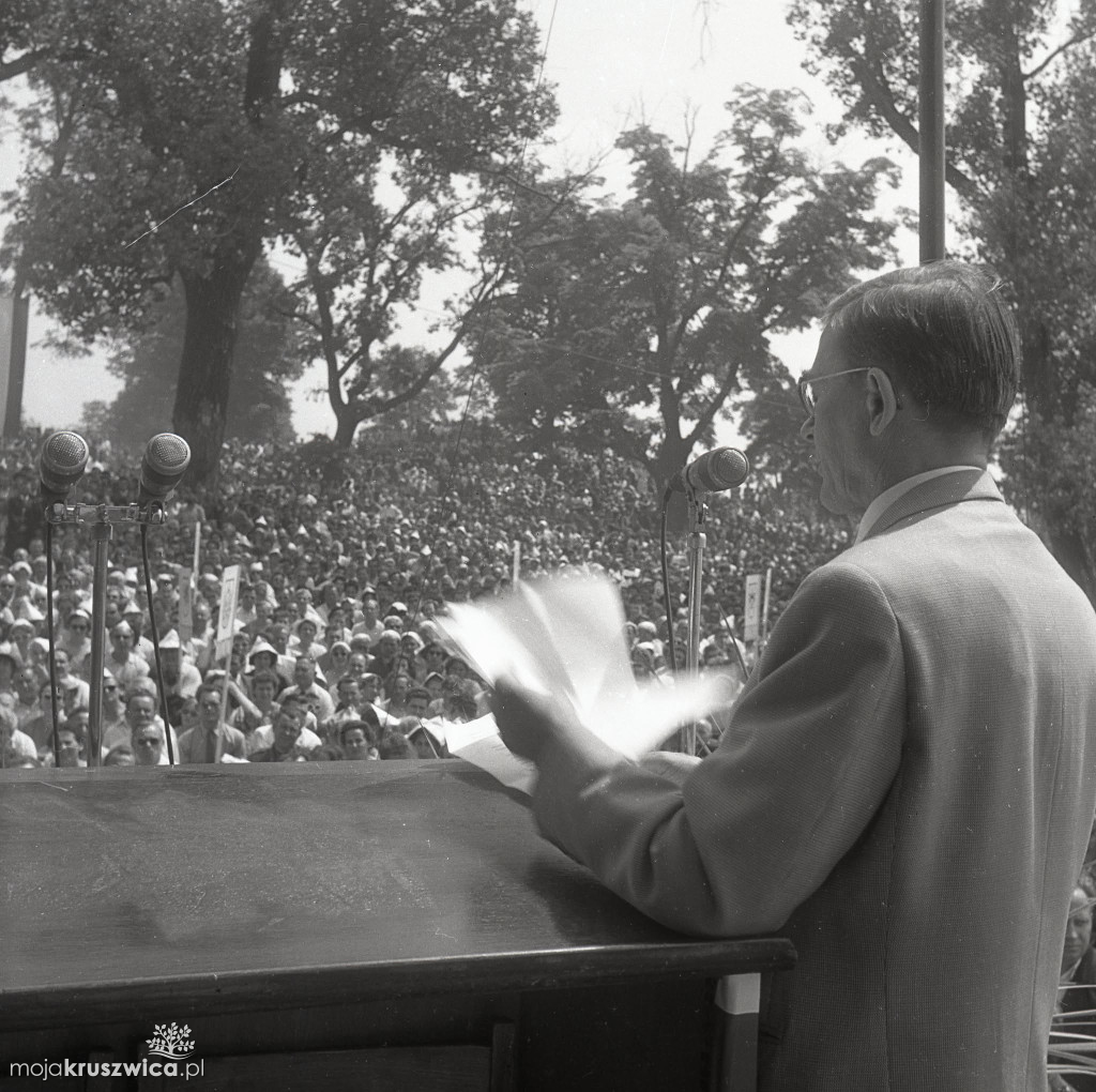 Tych zdjęć nie widziałeś! Kruszwica w latach 60. XX wieku [FOTO]