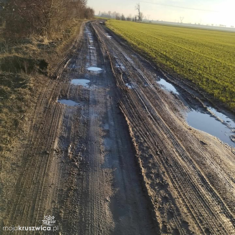 Droga w Kraszycach w złym stanie – mieszkańcy oczekują działań