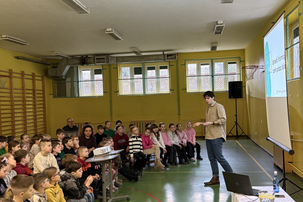 Bezpieczeństwo cyfrowe w Szkole Podstawowej nr 1 w Kruszwicy [FOTO]