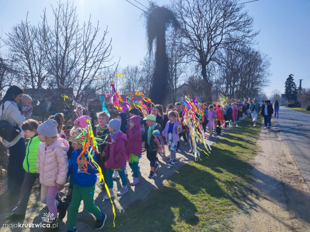 Szkoła z Woli Wapowskiej wzięła udział w sprzątaniu Gopła