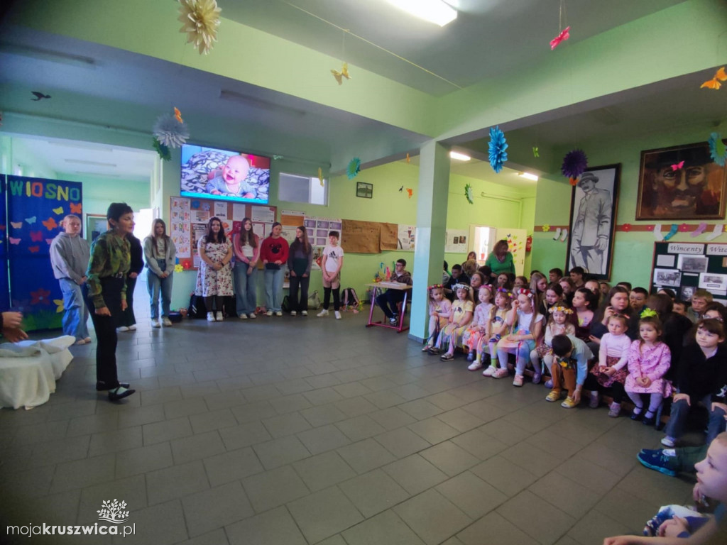 Szkoła z Woli Wapowskiej wzięła udział w sprzątaniu Gopła