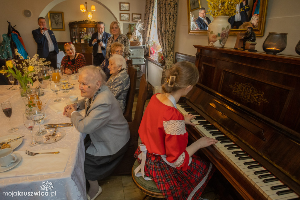 Setne urodziny dwóch mieszkanek regionu uhonorowane medalami marszałkowskimi
