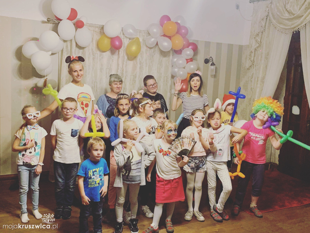Domisiowy Zawrót Głowy – kreatywne atrakcje na każdą dziecięcą imprezę!