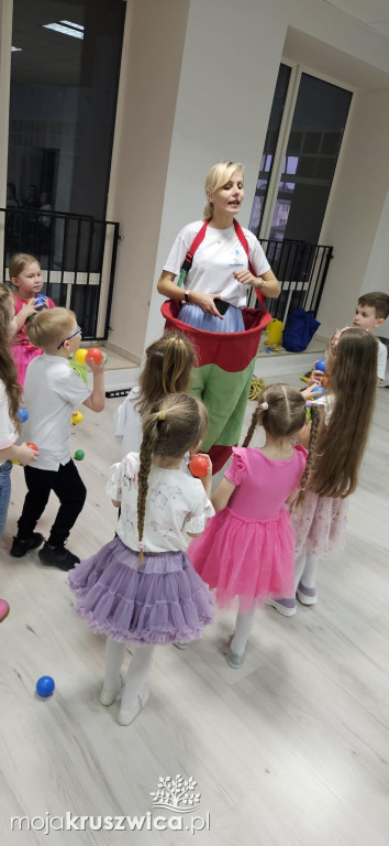 Domisiowy Zawrót Głowy – kreatywne atrakcje na każdą dziecięcą imprezę!