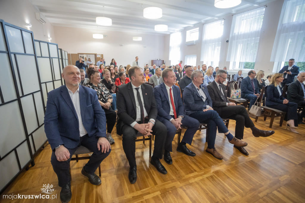 Spotkanie sołtysów w Łojewie: wyróżnienia i konsultacje z przedstawicielami władz