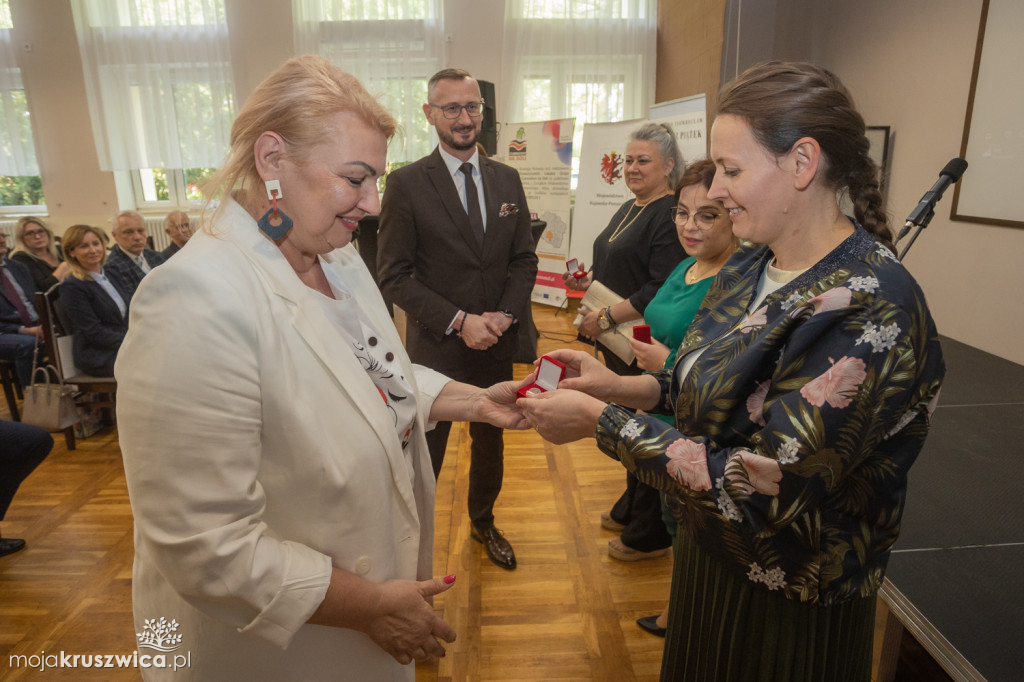 Spotkanie sołtysów w Łojewie: wyróżnienia i konsultacje z przedstawicielami władz