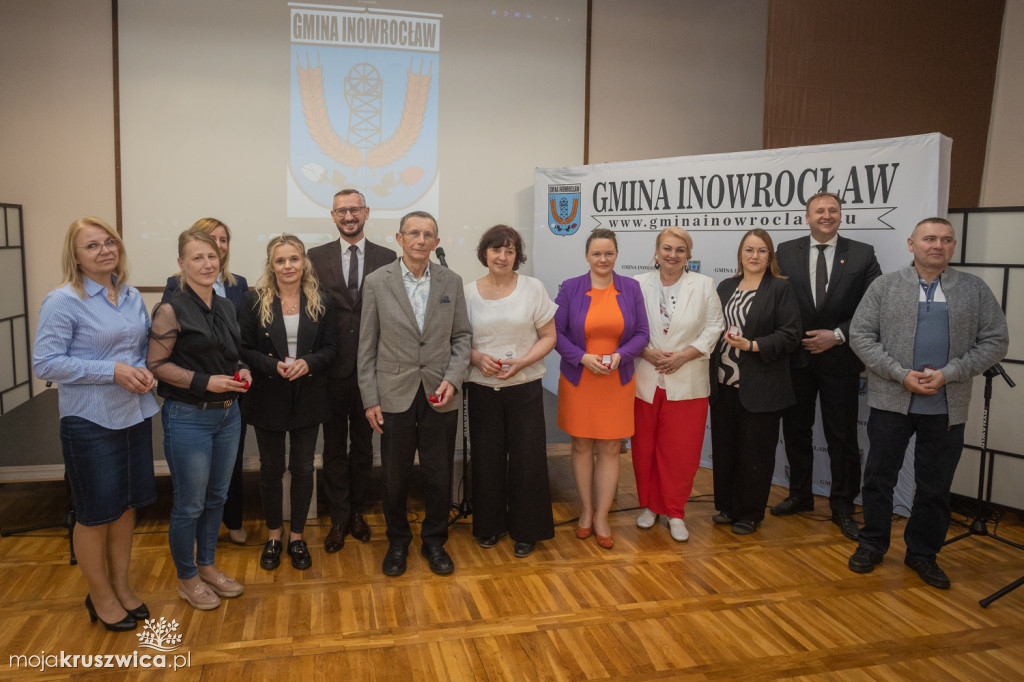 Spotkanie sołtysów w Łojewie: wyróżnienia i konsultacje z przedstawicielami władz