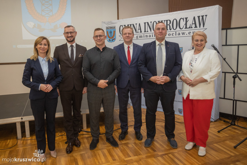 Spotkanie sołtysów w Łojewie: wyróżnienia i konsultacje z przedstawicielami władz