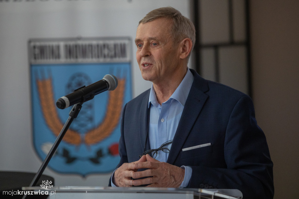 Spotkanie sołtysów w Łojewie: wyróżnienia i konsultacje z przedstawicielami władz
