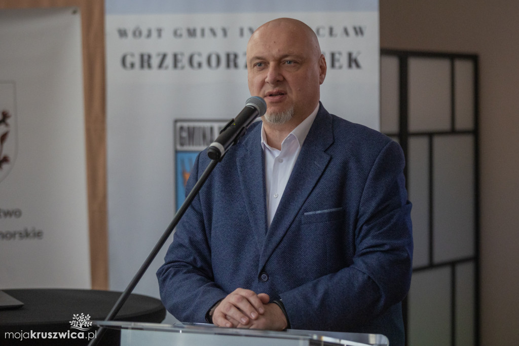 Spotkanie sołtysów w Łojewie: wyróżnienia i konsultacje z przedstawicielami władz