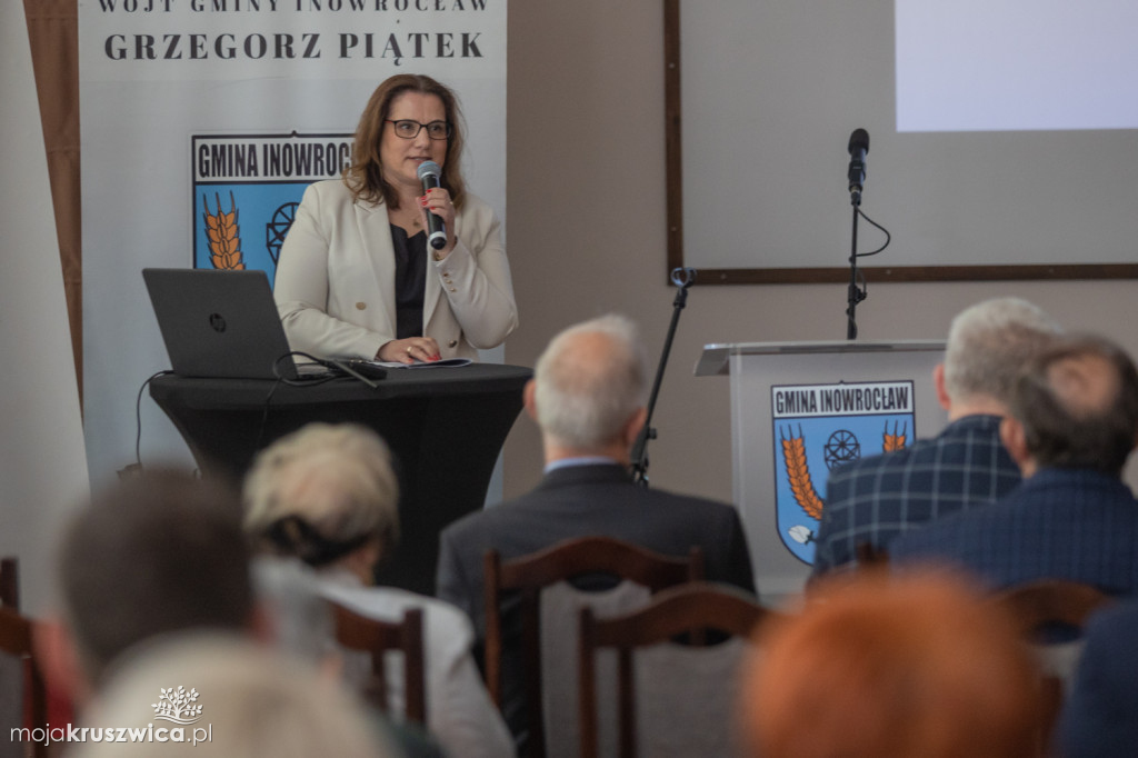 Spotkanie sołtysów w Łojewie: wyróżnienia i konsultacje z przedstawicielami władz