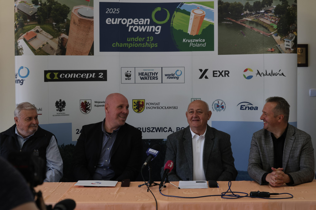 Kruszwica gotowa na międzynarodowe zmagania wioślarskie [KONFERENCJA]