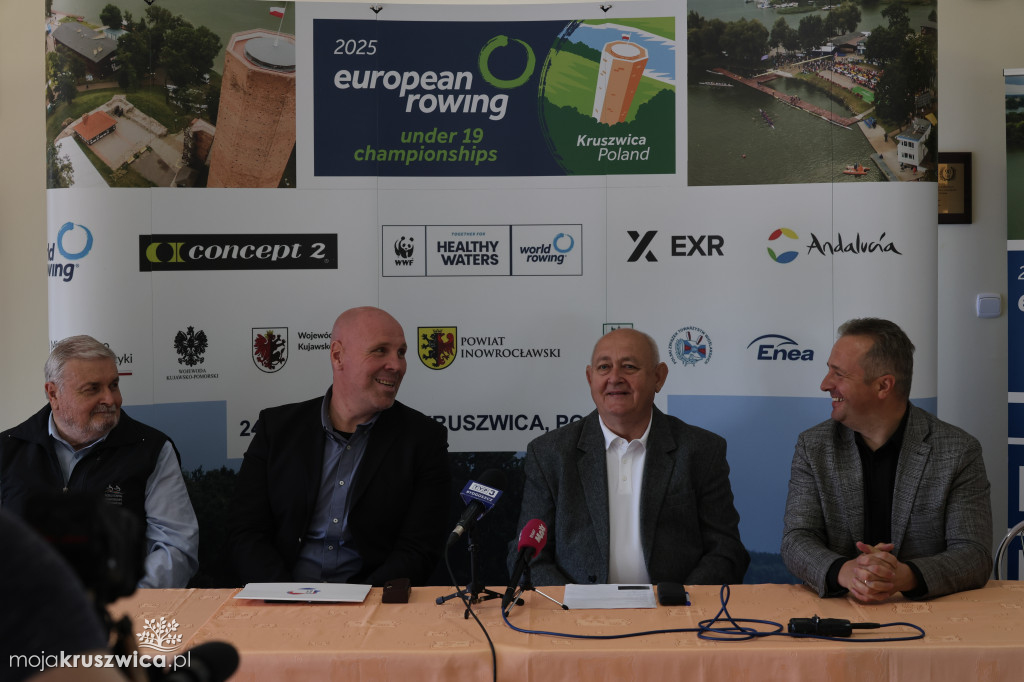 Kruszwica gotowa na międzynarodowe zmagania wioślarskie [KONFERENCJA]