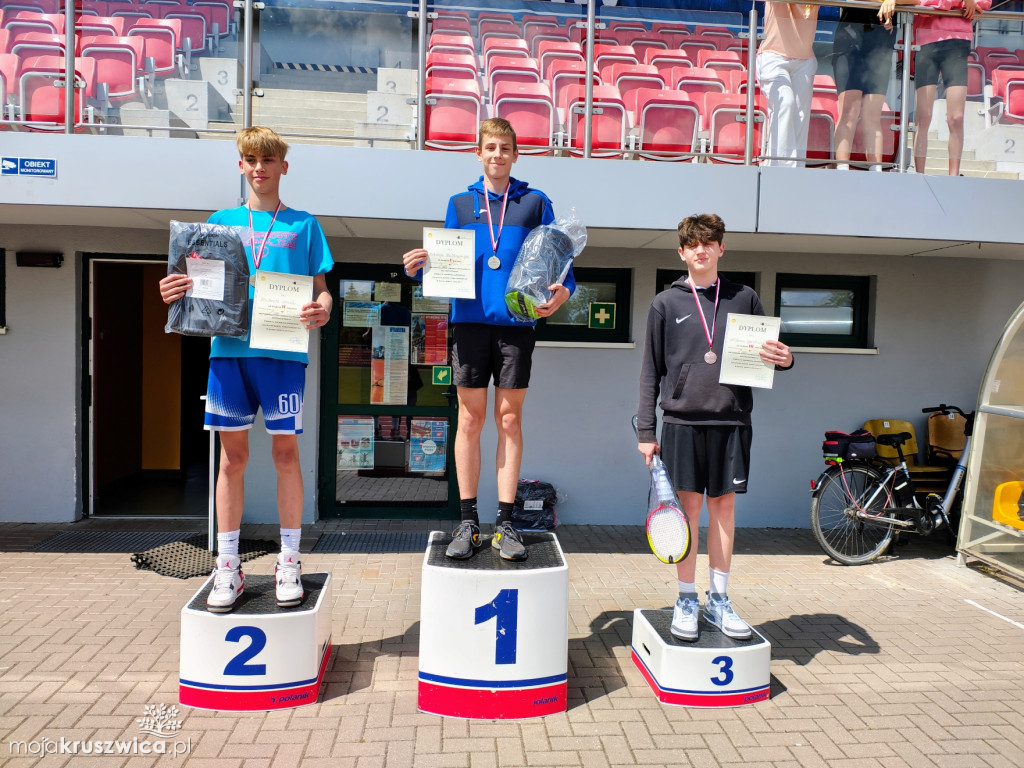 Sukcesy uczniów ZSO SP 2 Kruszwica w Mistrzostwach Powiatu w Lekkoatletyce
