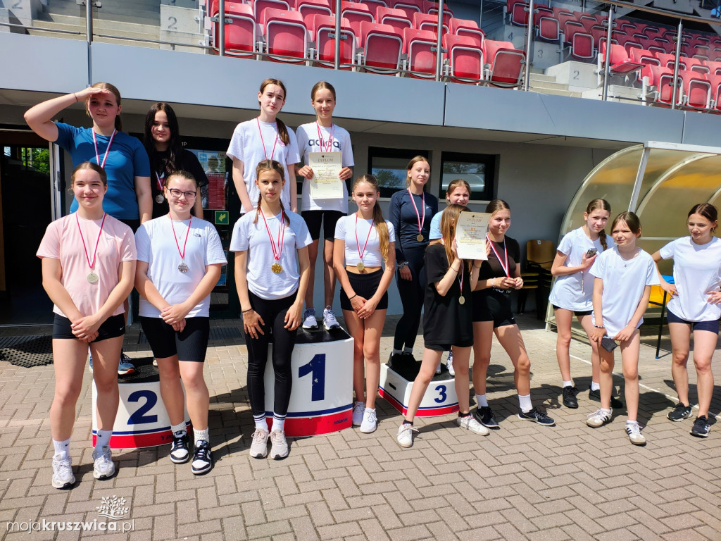 Sukcesy uczniów ZSO SP 2 Kruszwica w Mistrzostwach Powiatu w Lekkoatletyce