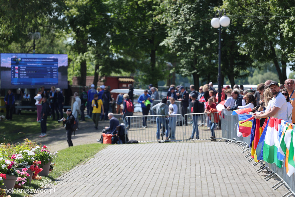 Tak bawią się kibice na Półwyspie Rzępowskim!