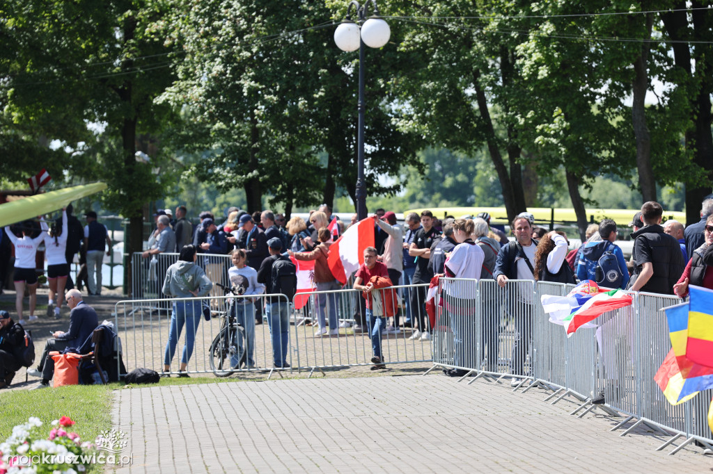 Tak bawią się kibice na Półwyspie Rzępowskim!