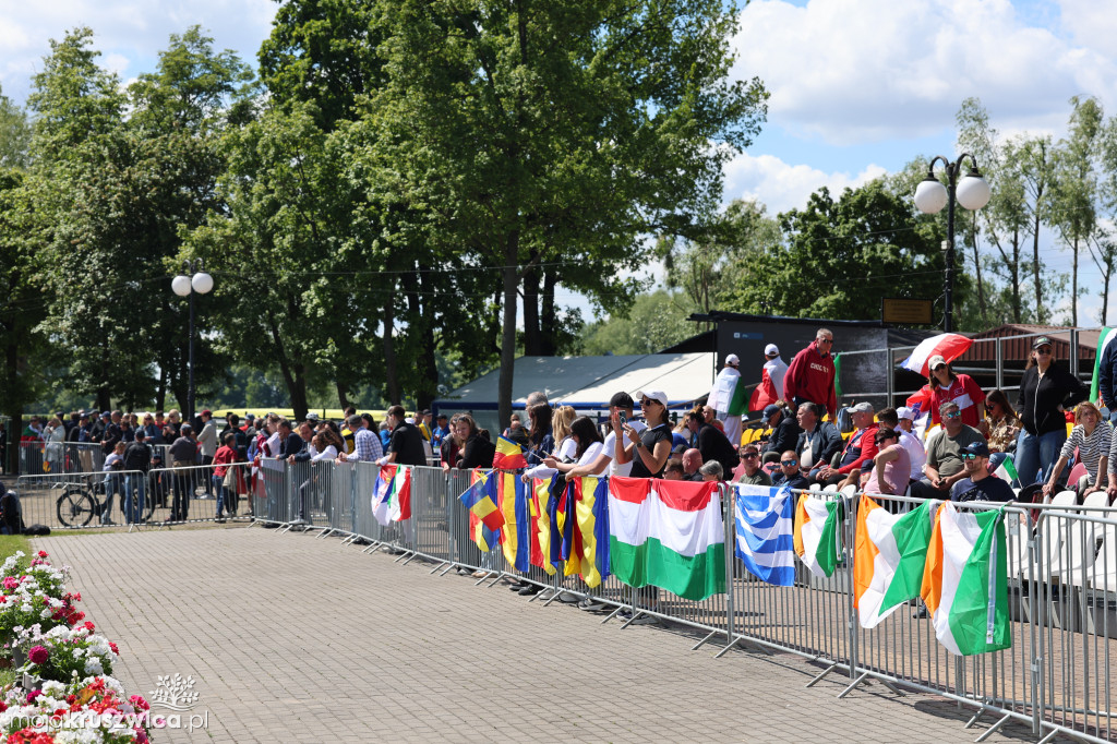 Tak bawią się kibice na Półwyspie Rzępowskim!