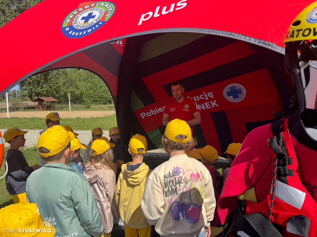 Nadgoplańskie WOPR Kruszwica na jubileuszu przedszkola