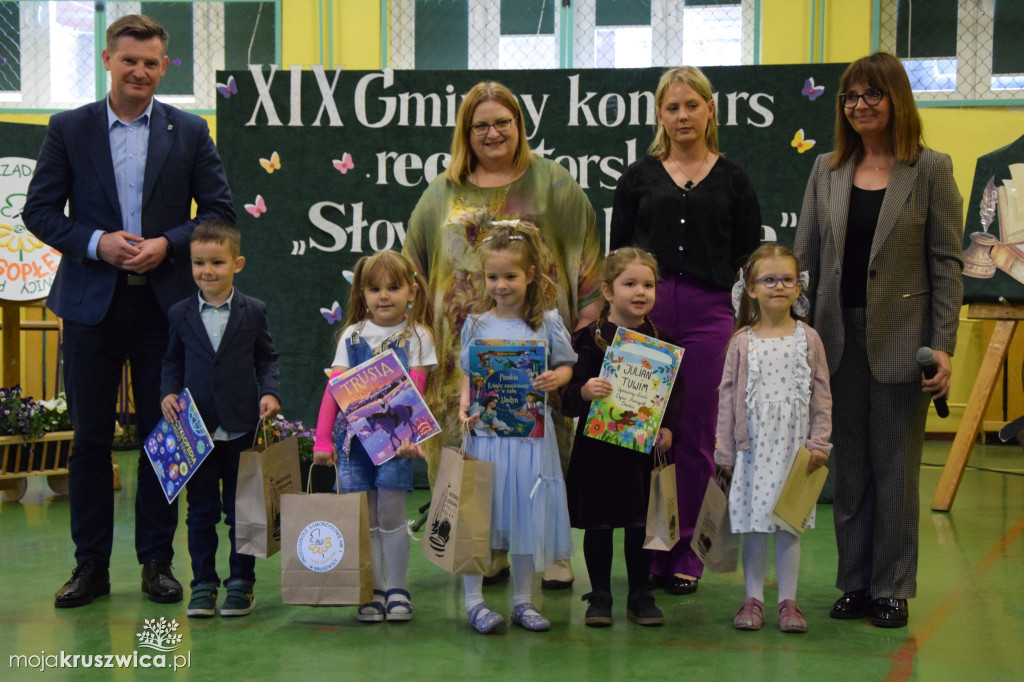 Słowem Malowane. Za nami XIX Gminny Konkurs Recytatorski [ZDJĘCIA]
