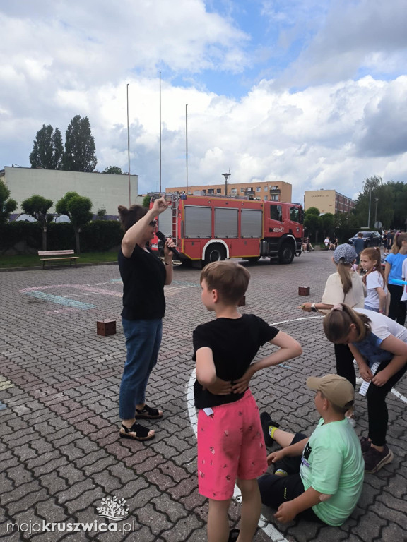 W Szkole Podstawowej nr 1 w Kruszwicy odbył się szkolny festyn [ZDJĘCIA]