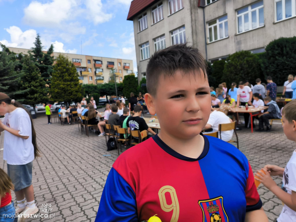 W Szkole Podstawowej nr 1 w Kruszwicy odbył się szkolny festyn [ZDJĘCIA]