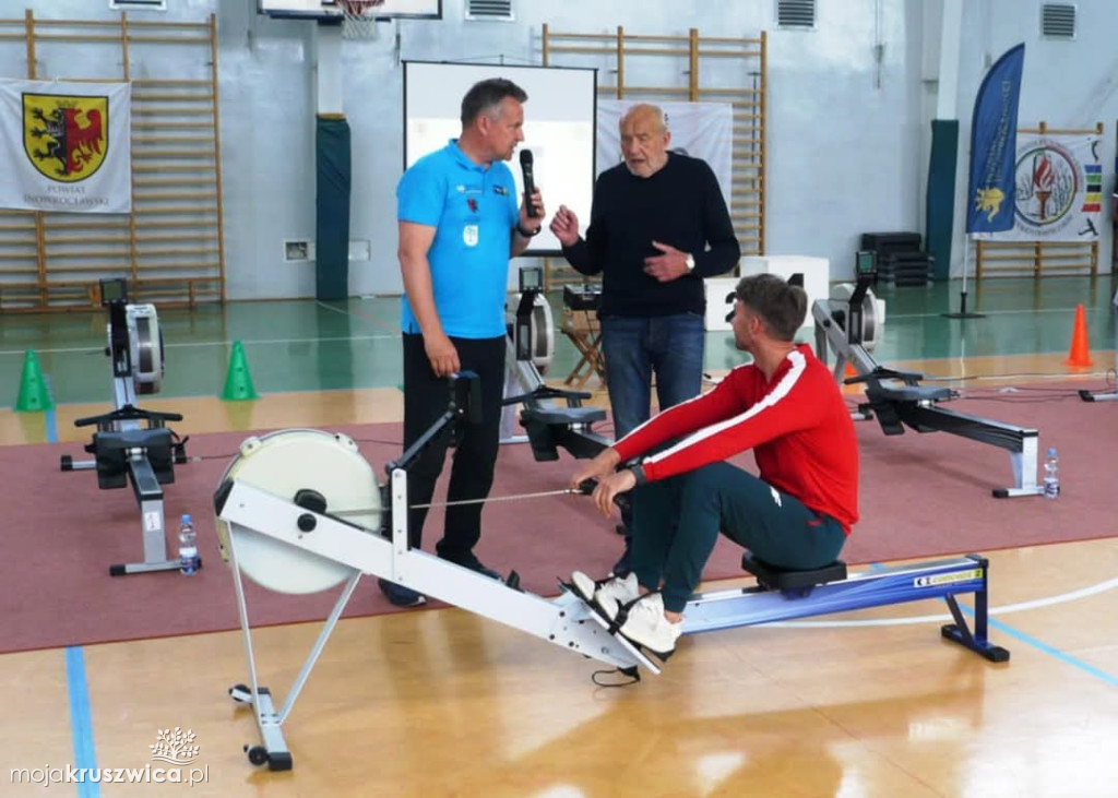 Turniej „Ergowiosła z olimpijczykiem” w kruszwickiej hali sportowej [ZDJĘCIA]
