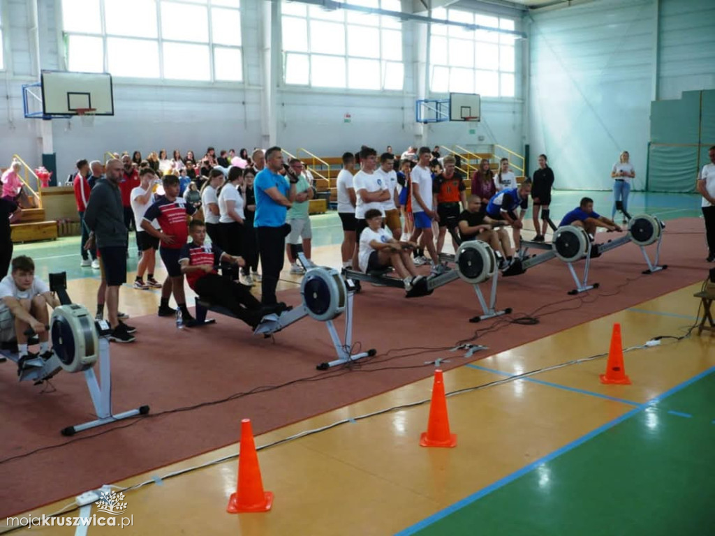 Turniej „Ergowiosła z olimpijczykiem” w kruszwickiej hali sportowej [ZDJĘCIA]