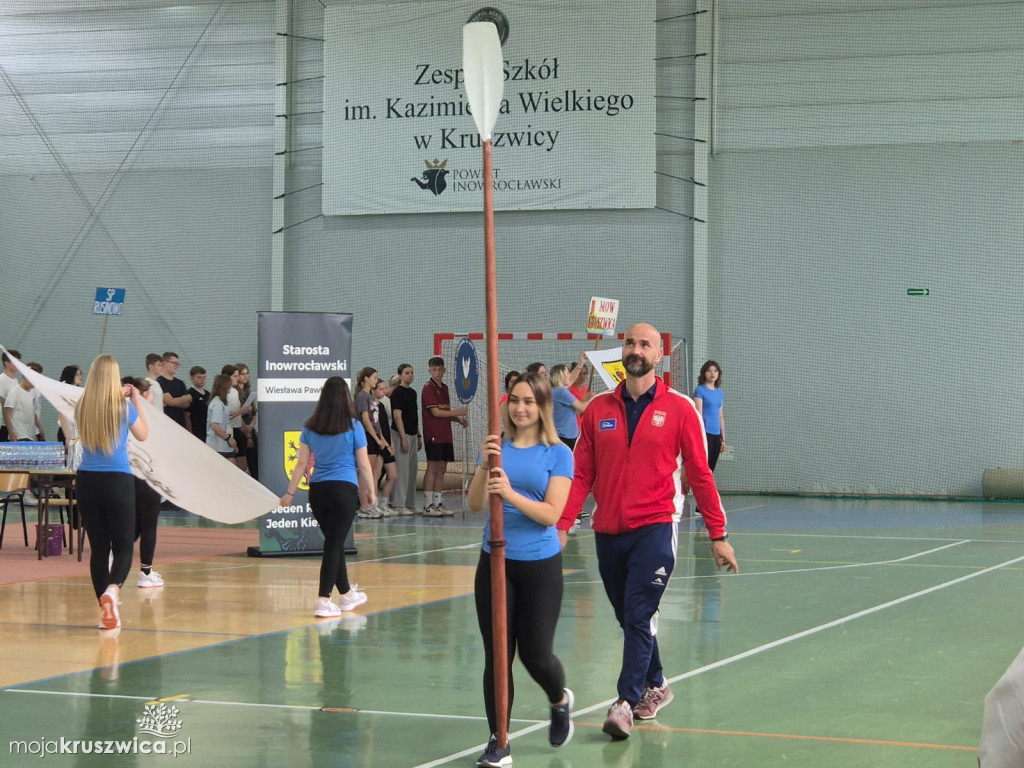 Turniej „Ergowiosła z olimpijczykiem” w kruszwickiej hali sportowej [ZDJĘCIA]